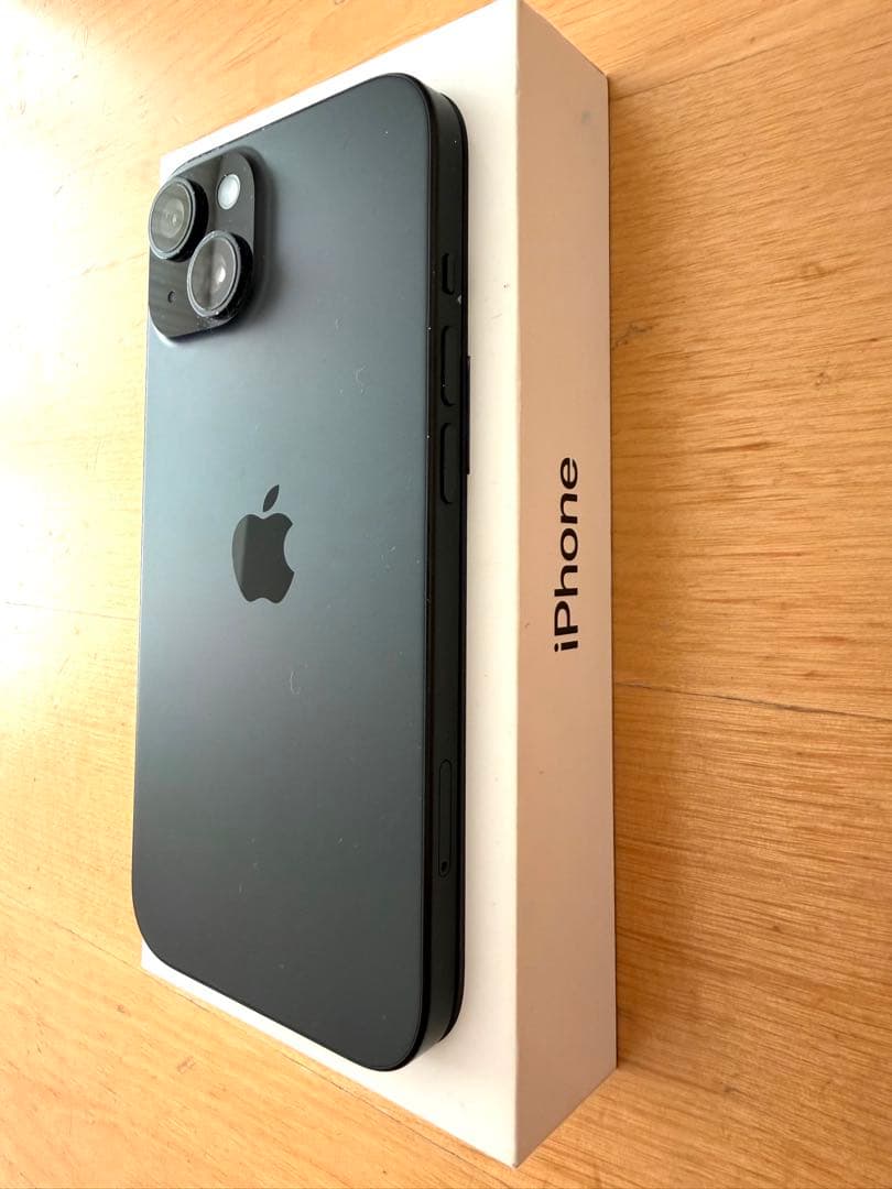 Apple iPhone 15 ブラック 本体 箱付き　256GB