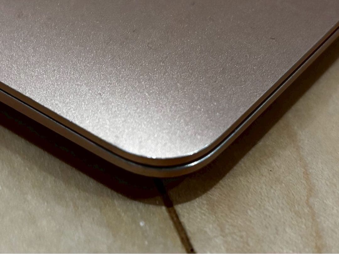 Apple MacBook Air 13.3インチ/ゴールド /2020年モデル