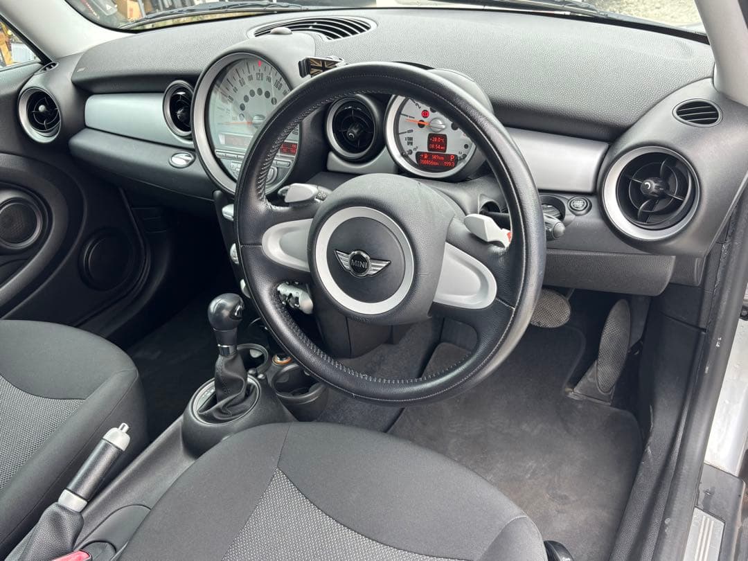 山路修身H20年式　MINI クーパー 6万８千キロ　予備検査付き