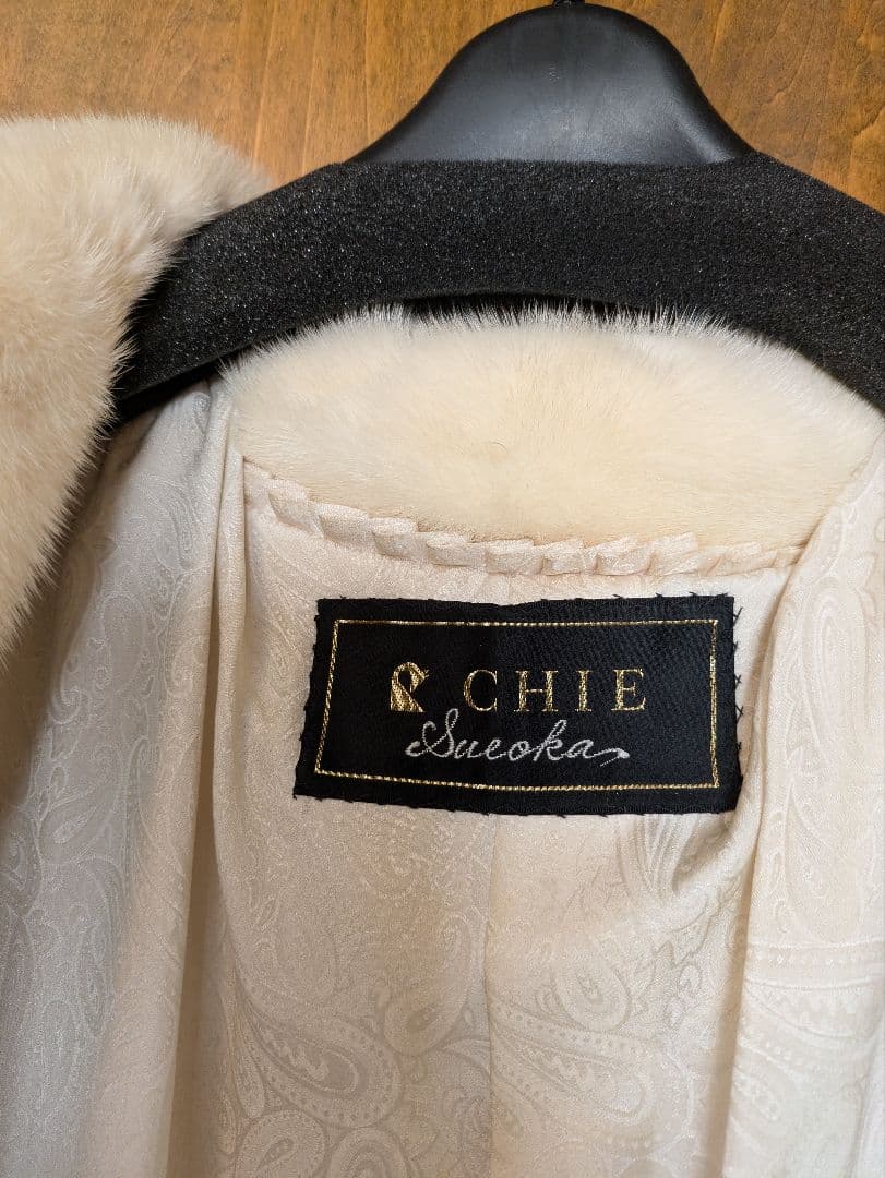 KHさん専用、寒さ対策クリーム色ファーコート ボタン付き