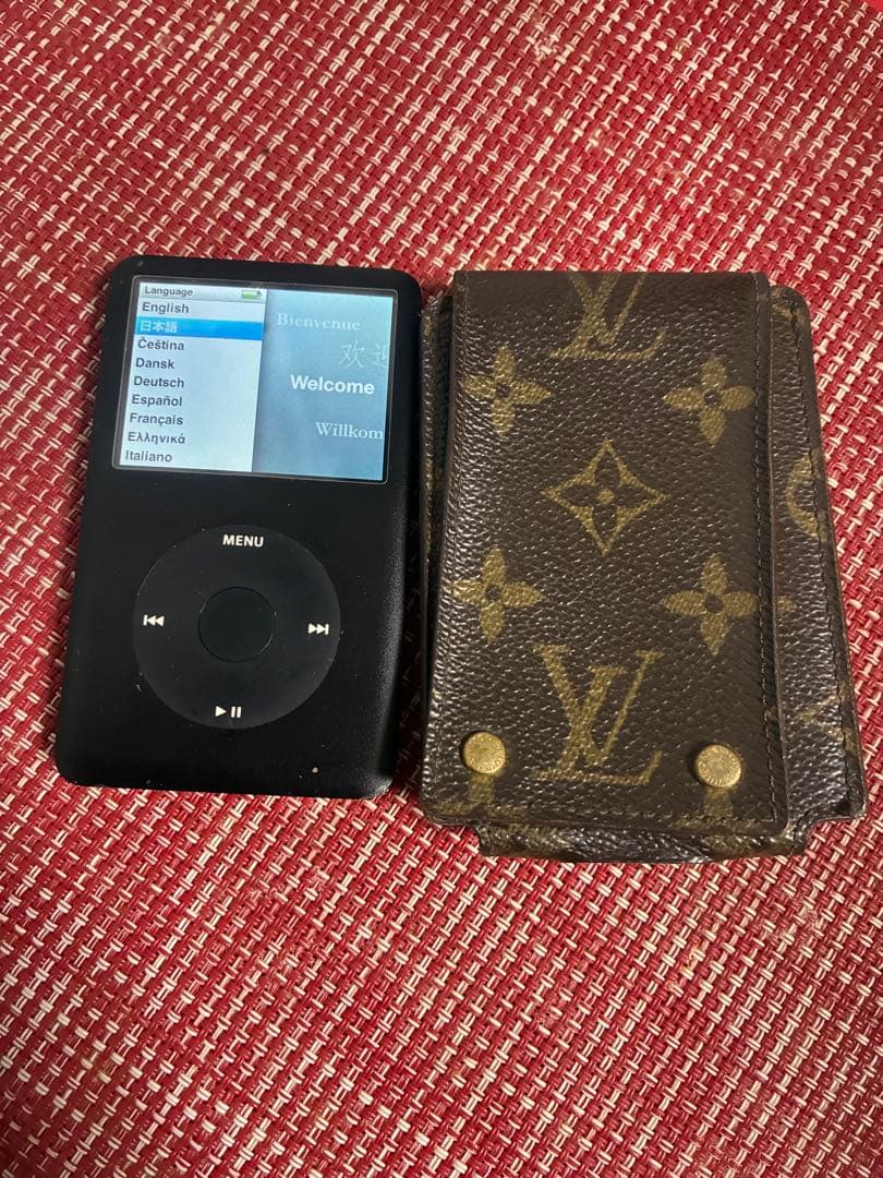 iPod classic 80GB（A1238） ルイヴィトンケース付き