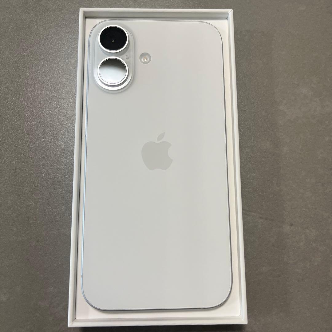 【美品】iPhone16 128GB SIMフリー 本体ホワイト利用制限◯即発送