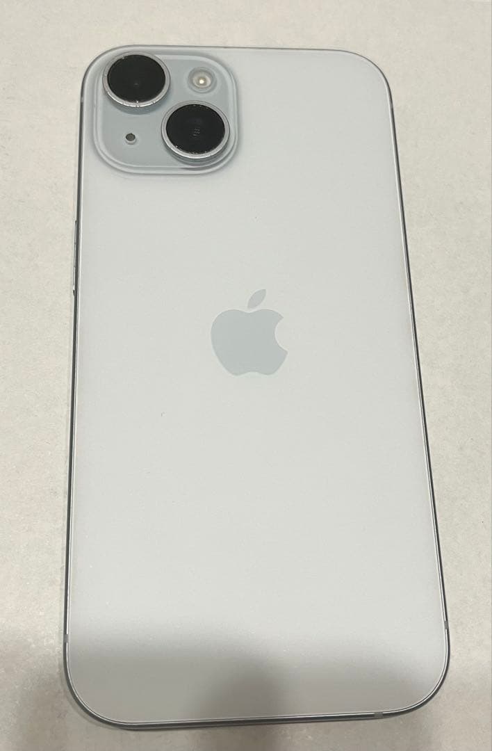 iPhone15 128GB ホワイト 画面割れあり