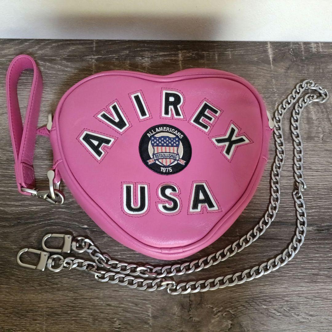 アヴィレックス　 ハート型　バーシティーハートチェーンバッグ