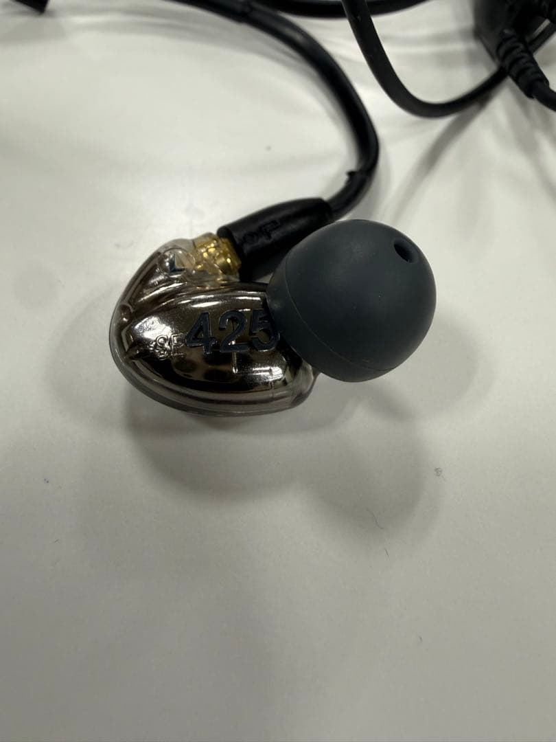 生産終了‼️SHURE SE425