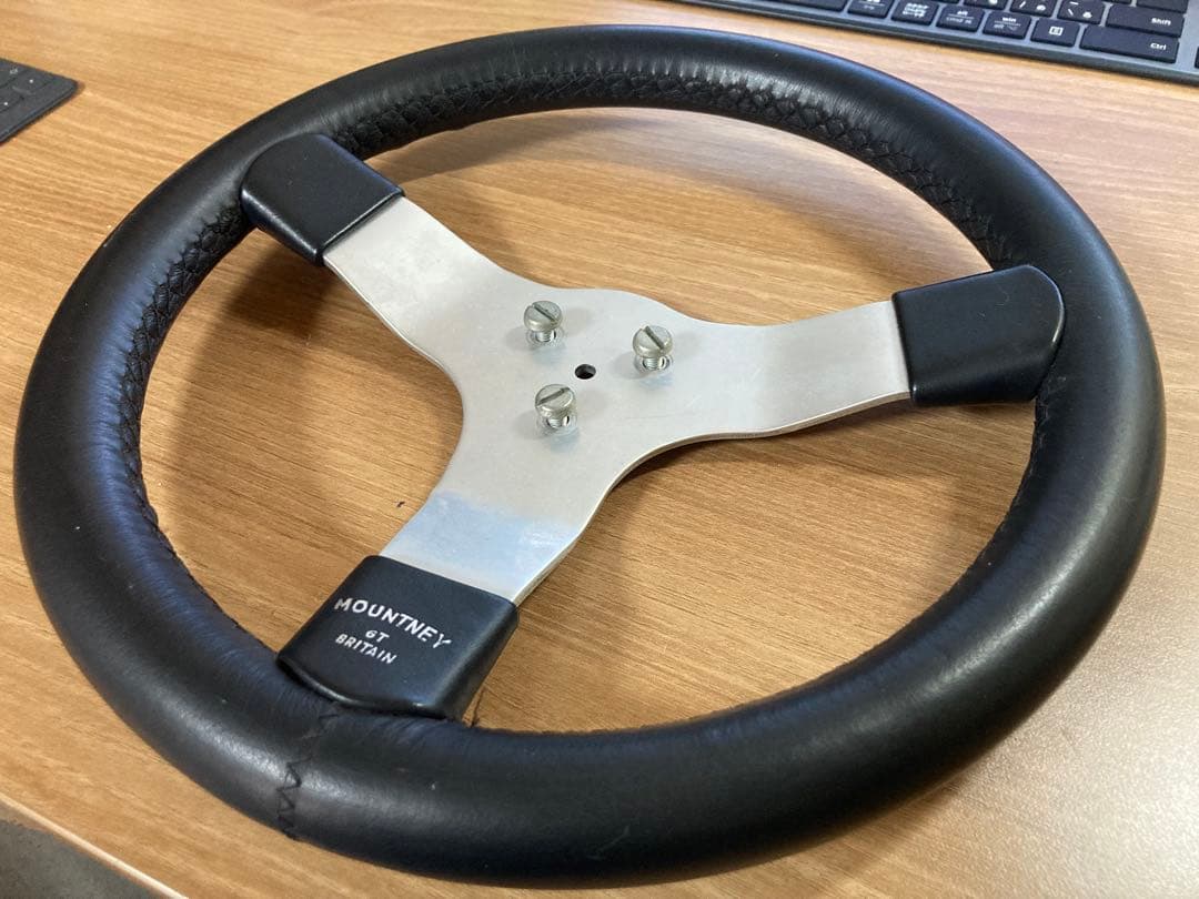 【値下】MOUNTAIN 競技用ステアリング　当時物