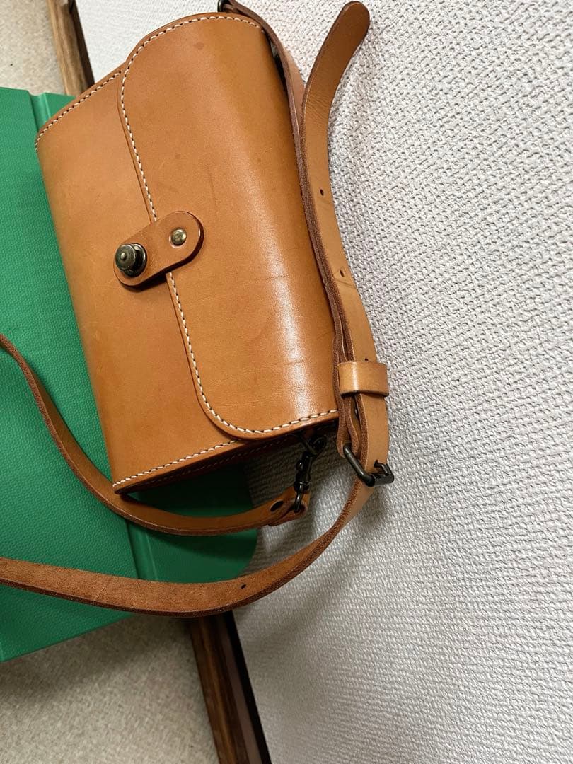 本革レザーショルダーバッグ