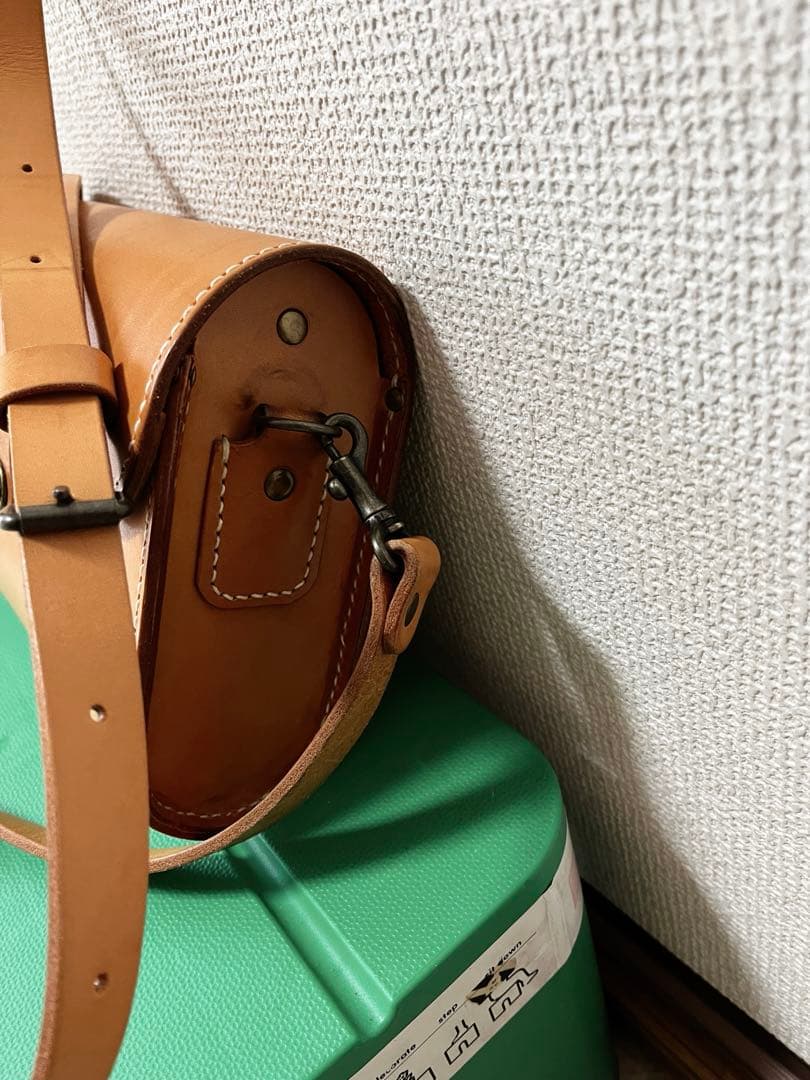 本革レザーショルダーバッグ