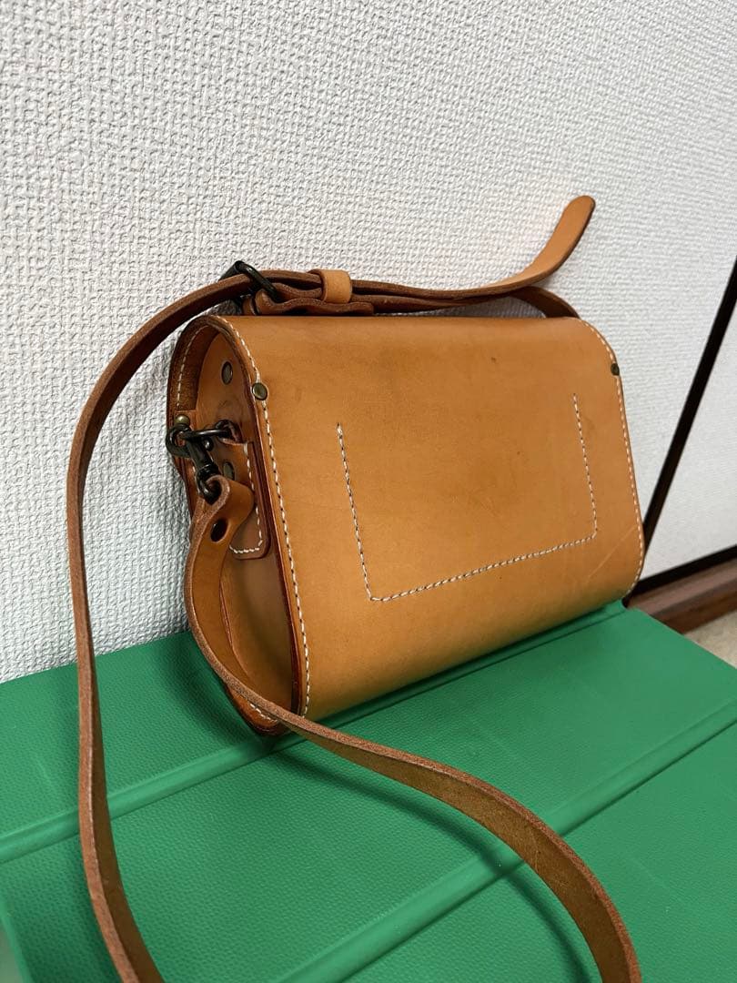 本革レザーショルダーバッグ