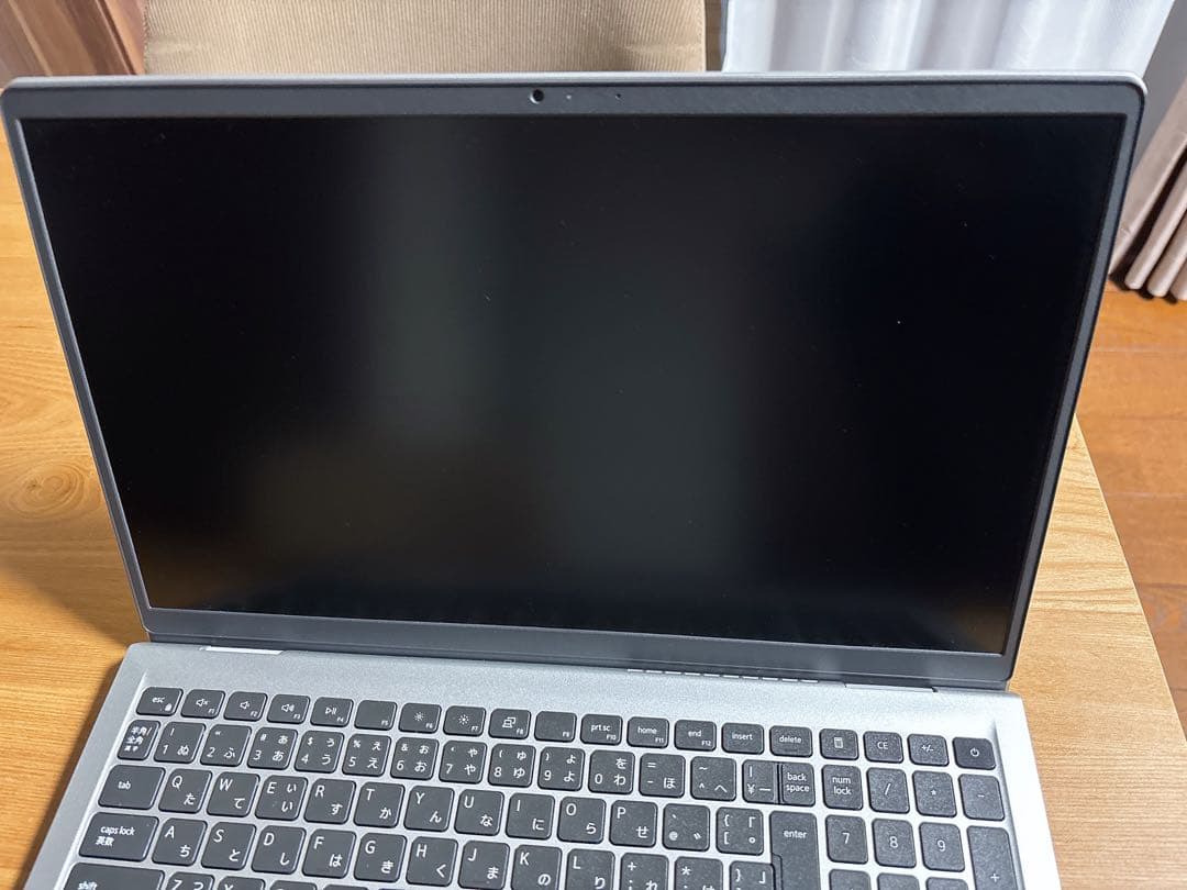 Dell Inspiron 15 3520/8GB/純正AC付き ＋おまけ付き‼️