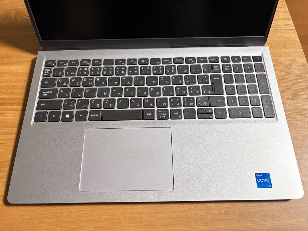 Dell Inspiron 15 3520/8GB/純正AC付き ＋おまけ付き‼️