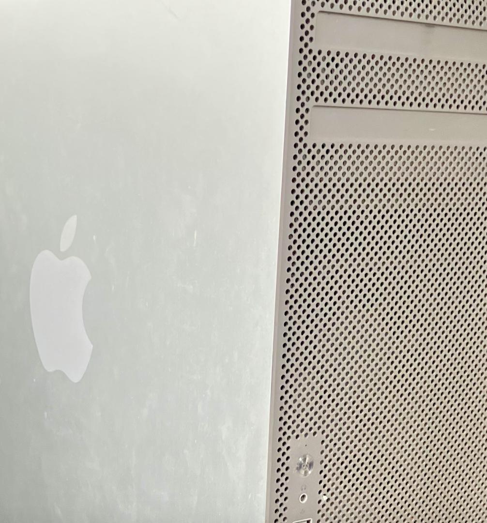 Mac Pro 2006 A1186 ジャンク品ATI Radeon付動作未確認