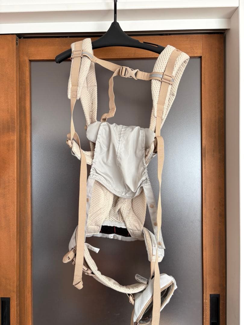 エルゴ　オムニブリーズ　ベージュ