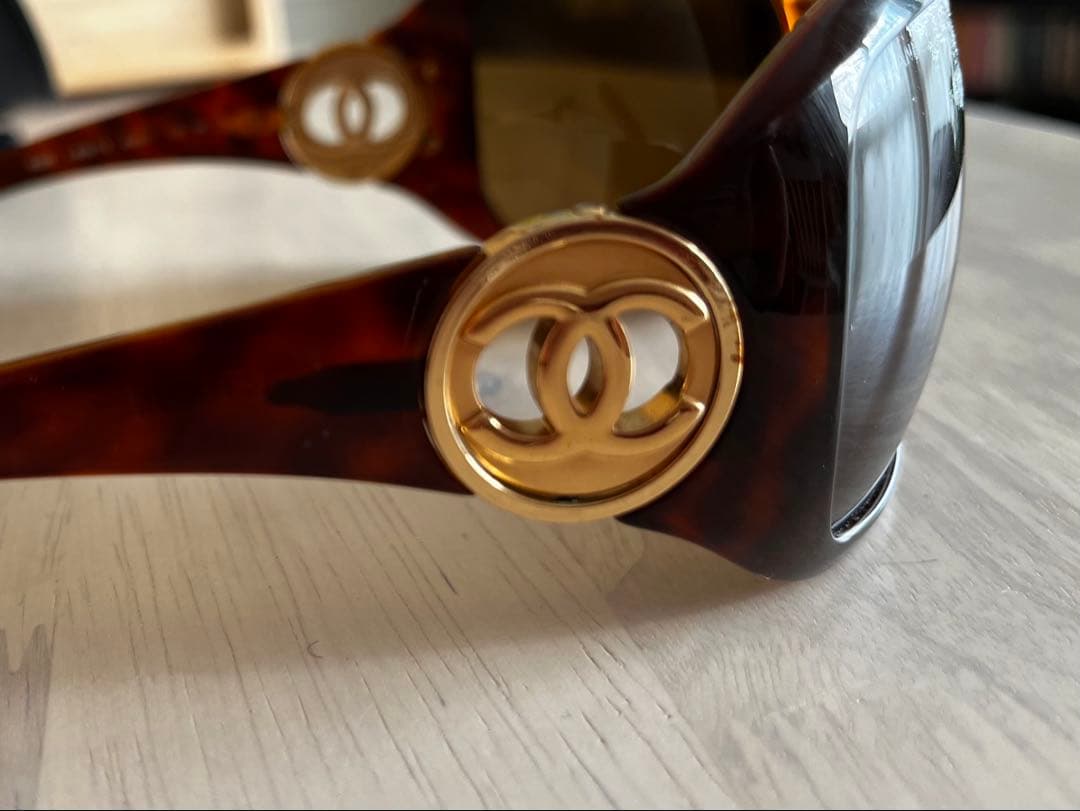 CHANEL ブラウン サングラス