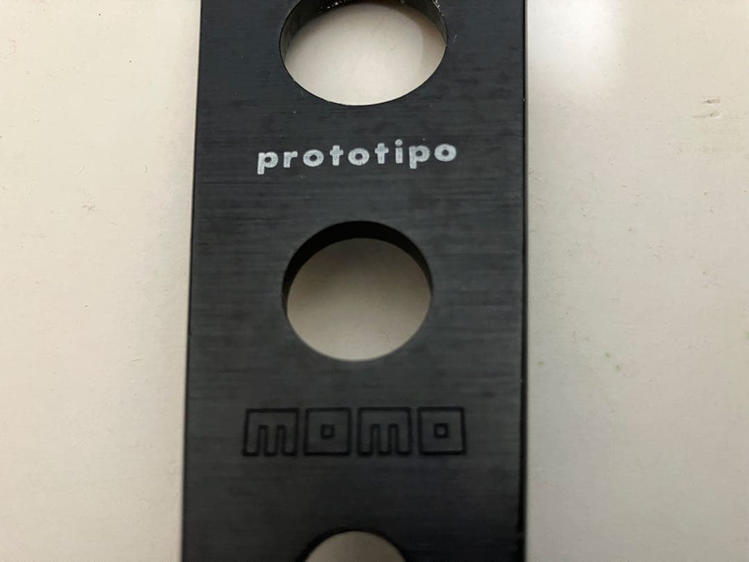 絶版 希少 初期物MOMO プロトティーポ ステアリング 37Φ 旧車