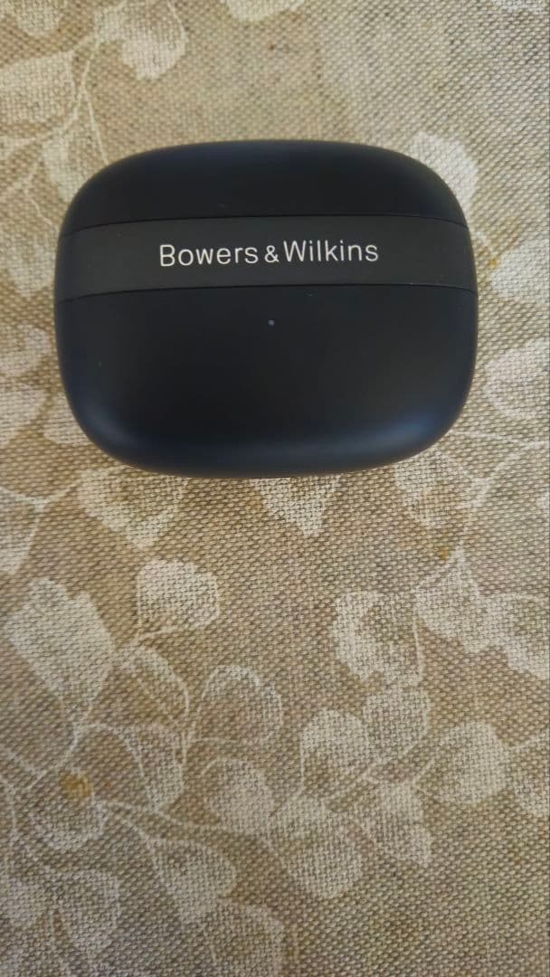 Bowers & Wilkins PI8 ワイヤレスイヤホン　中古美品