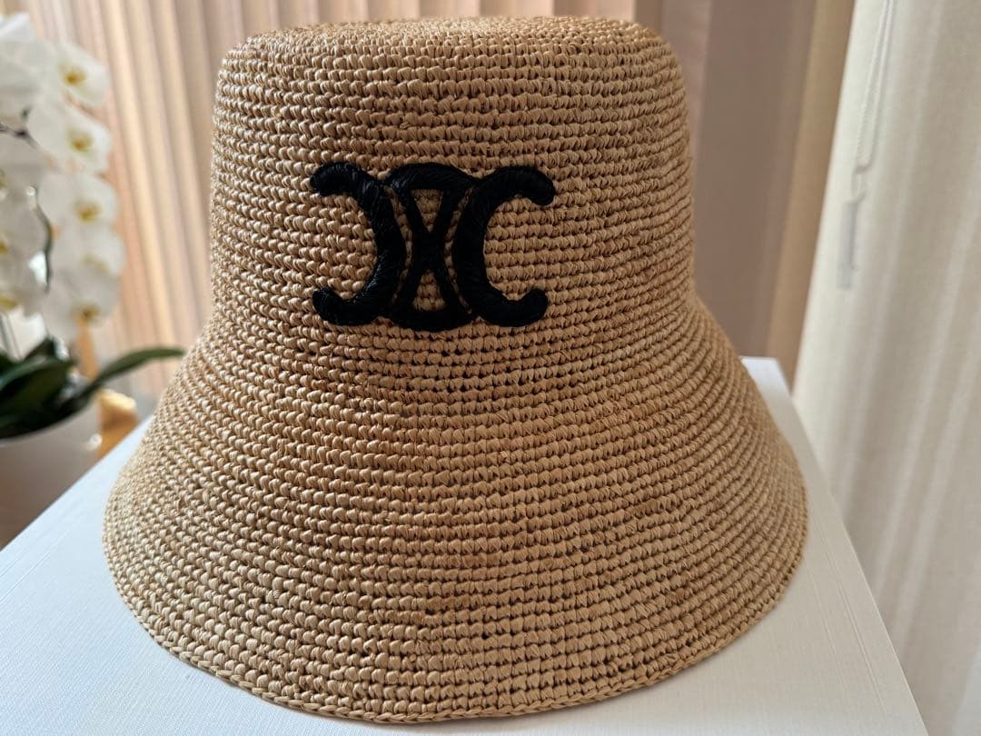 CELINE トリオンフ バケットハット ラフィア