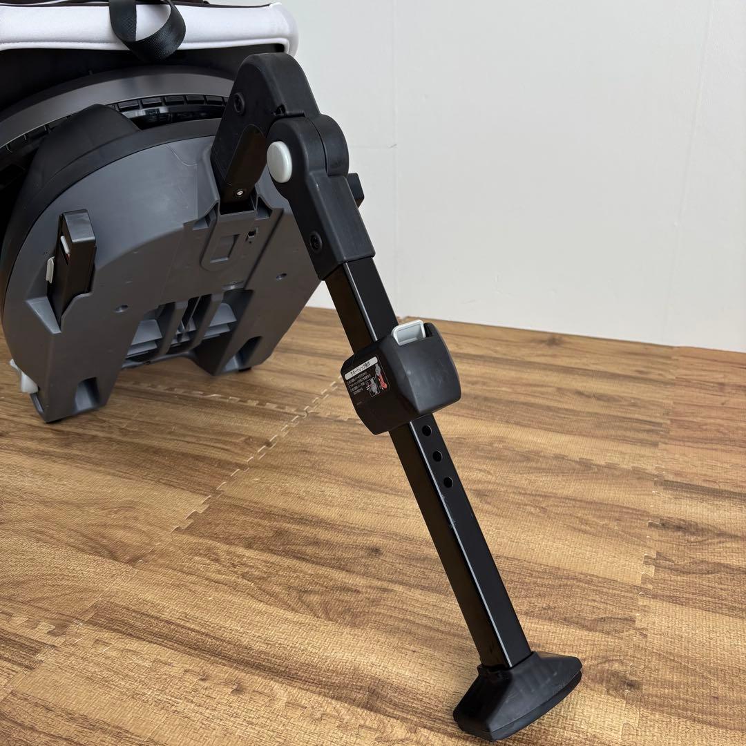 良品　コンビ クルムーヴスマート ISOFIX エッグショック JJ-650