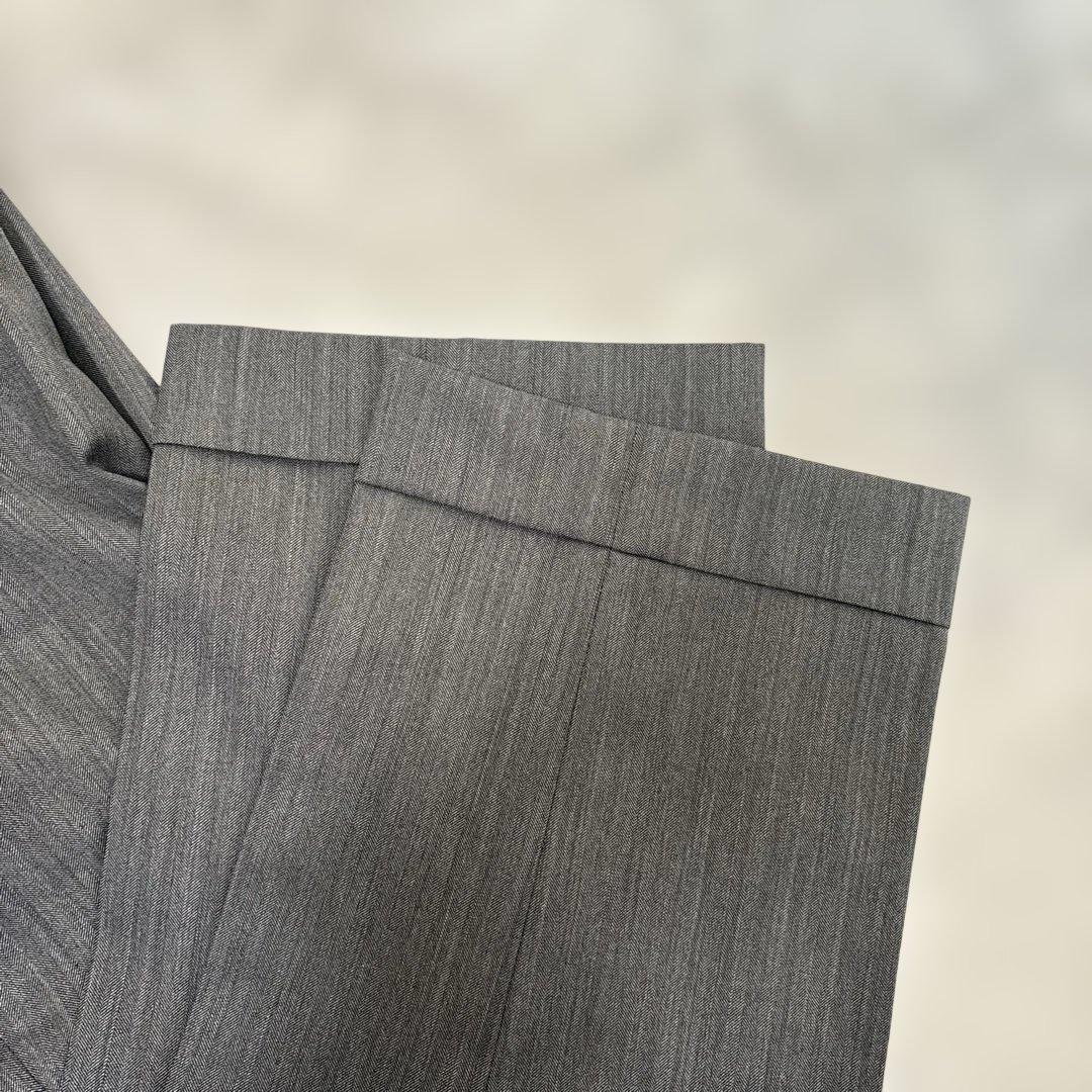 【新品】✨ウール100% スーツ グレーストライプ AB6程度