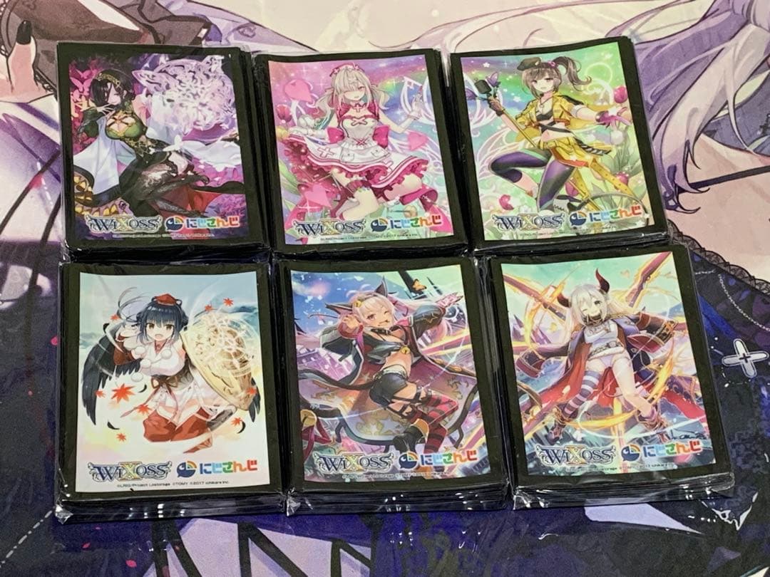 にじさんじ ウィクロス系まとめ売り、背景のプレイマットも