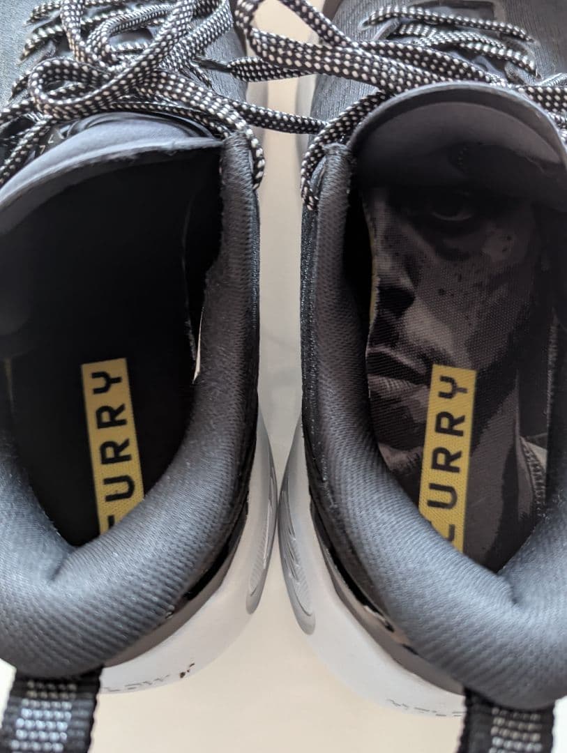 き*ぃ様 バスケットボールシューズ 黒 カリー12