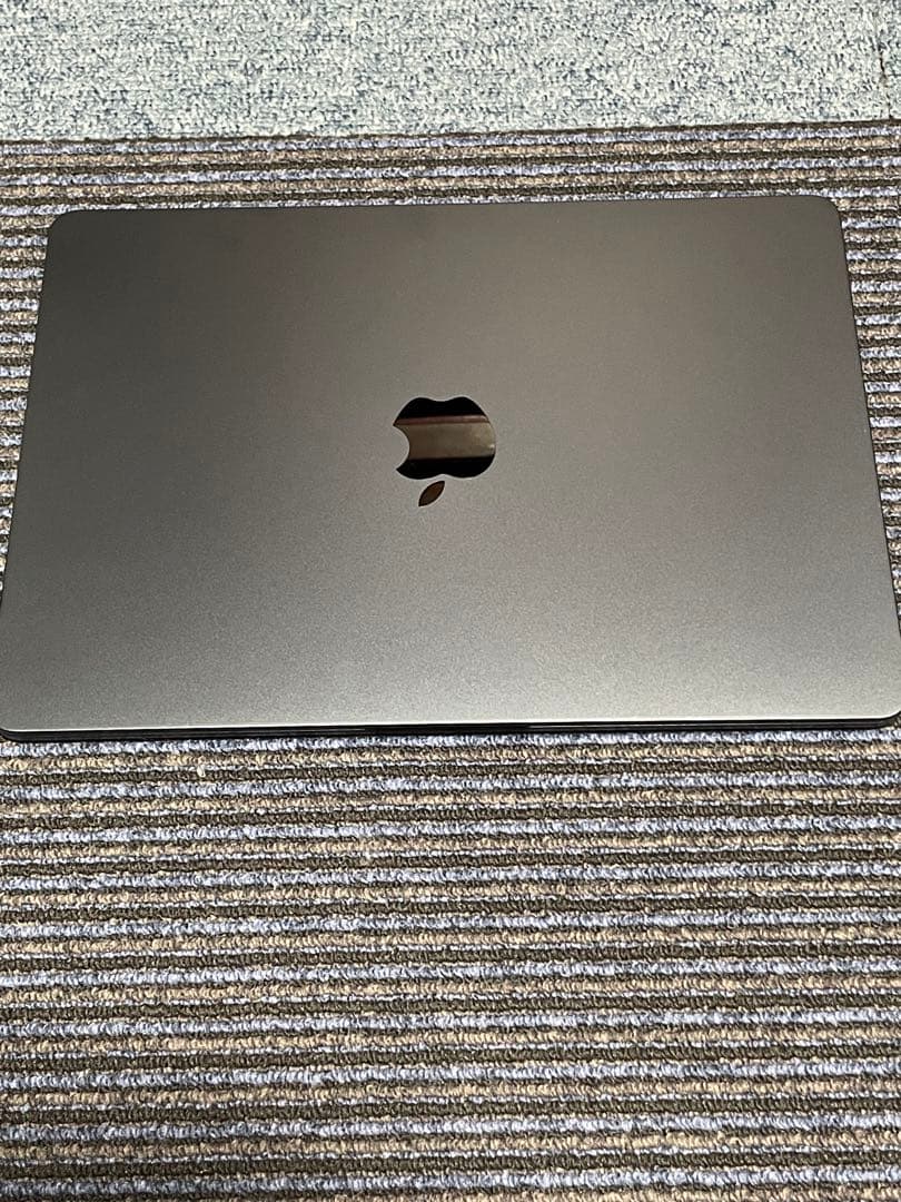【ほぼ未使用】MacBook Air 13インチ　M2 キーボード・マウス付き