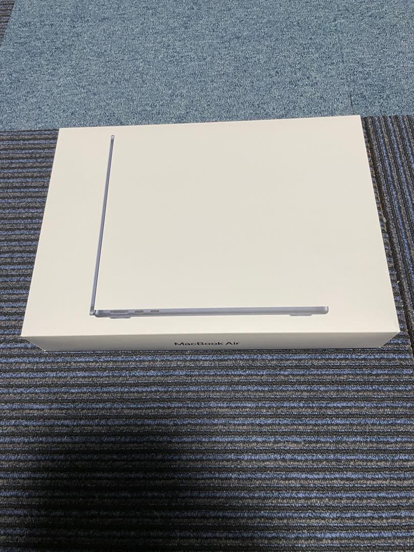 【ほぼ未使用】MacBook Air 13インチ　M2 キーボード・マウス付き