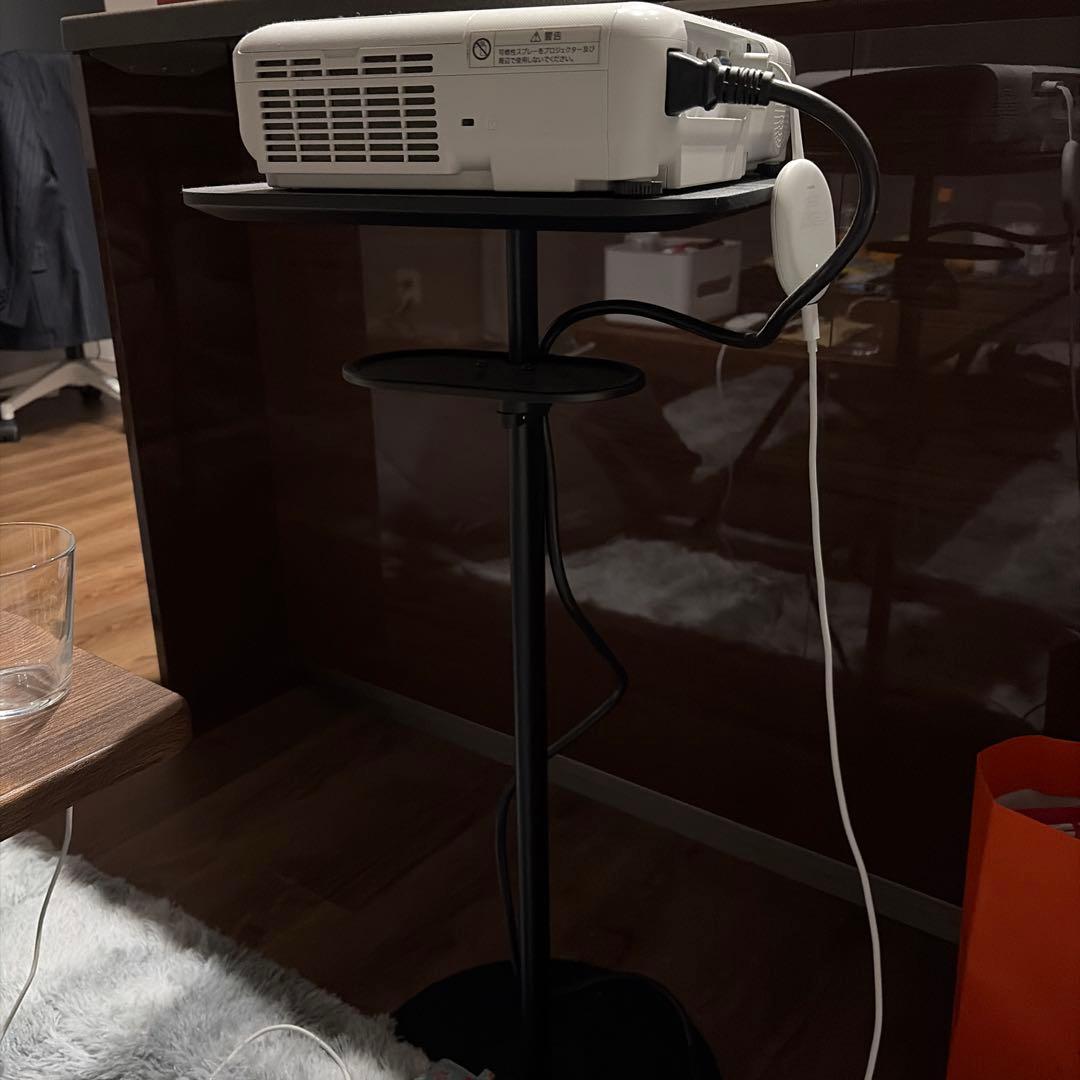 EPSONプロジェクター ＋ 80インチ床置きスクリーン