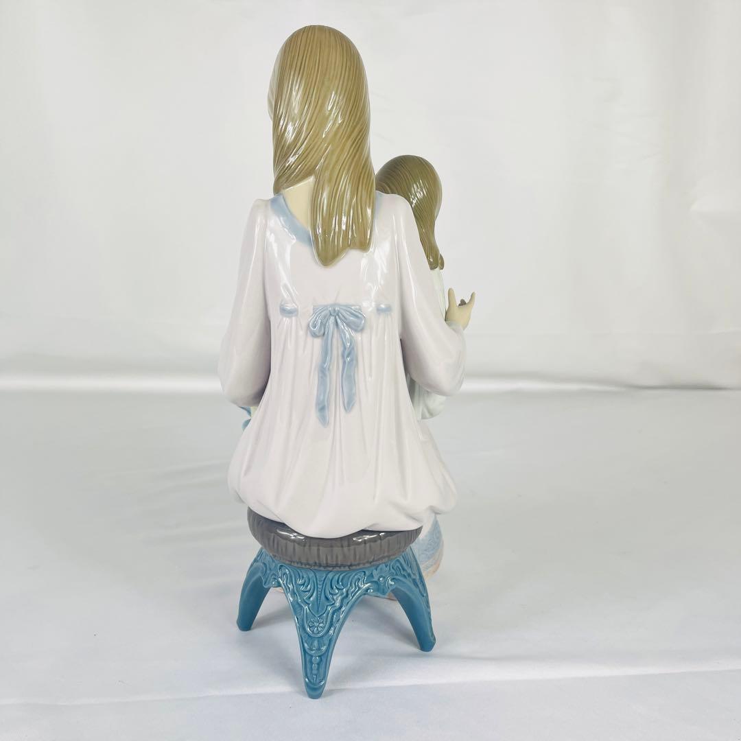 Lladro リヤドロ 陶器人形 刺繍のお手伝い 型番5767 西洋陶器