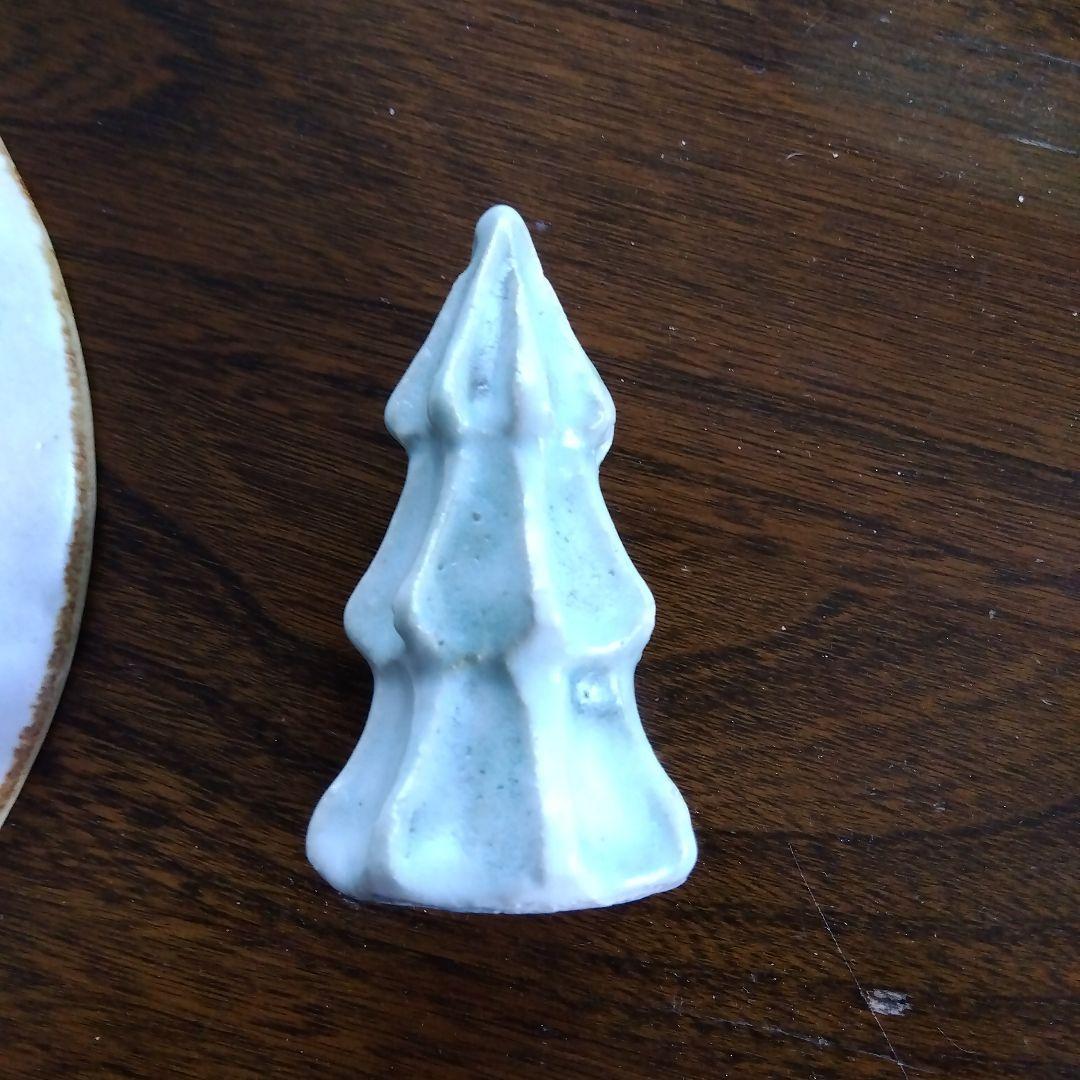 鈴木美汐さんの　ラウル7寸皿　と　モミノキペイパーウェイト