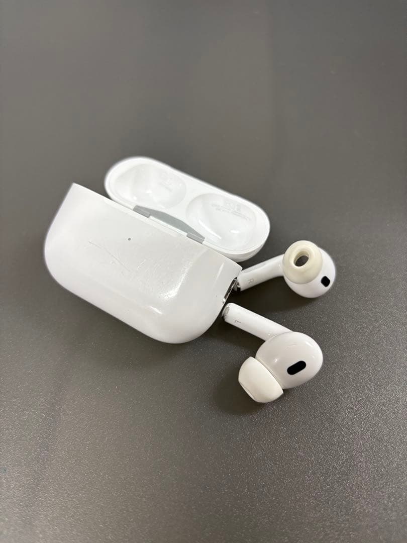 【訳あり】AirPodsPro 第2世代/Ligtning <No.1747>