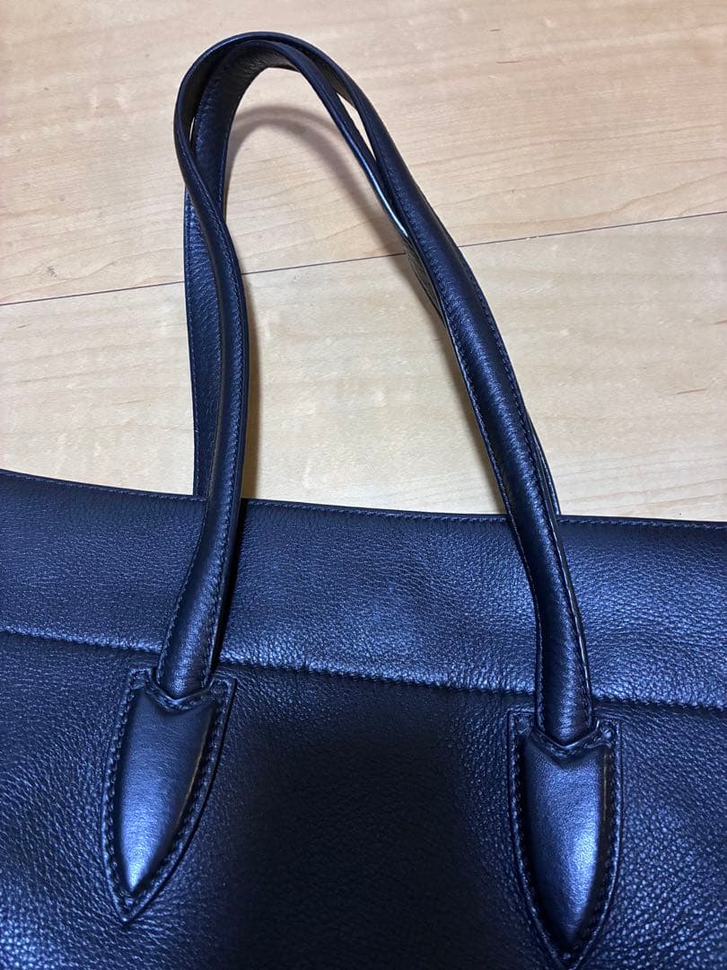 【美品】Max Mara レザービジネスバッグ