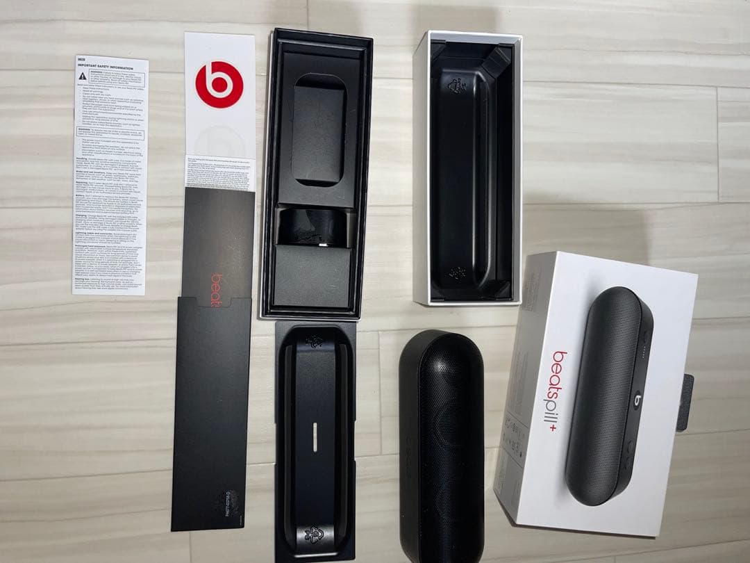 beatspill+ ブラック ワイヤレススピーカープラスおまけ付き　Apple