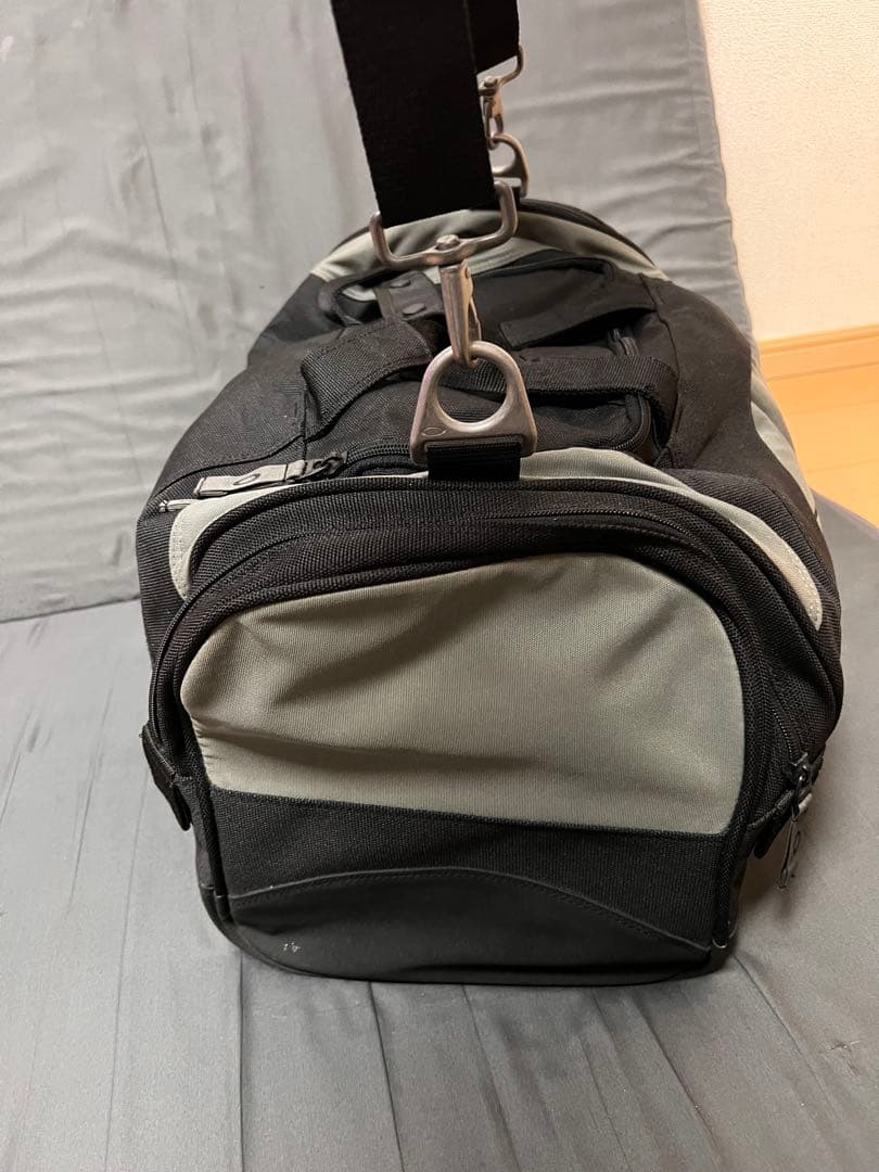 Oakley タクティカルボストンバッグ