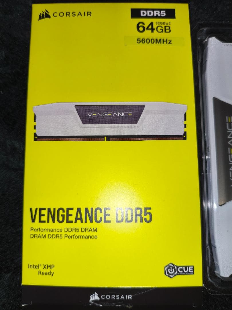 Corsair VENGEANCE DDR5 64GB 5600MHz ホワイト