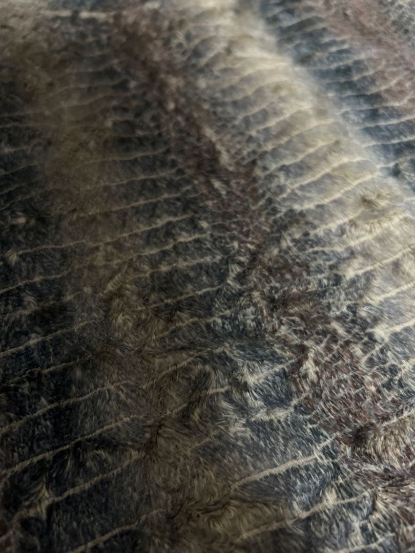 share spirit パイソン ファーニット