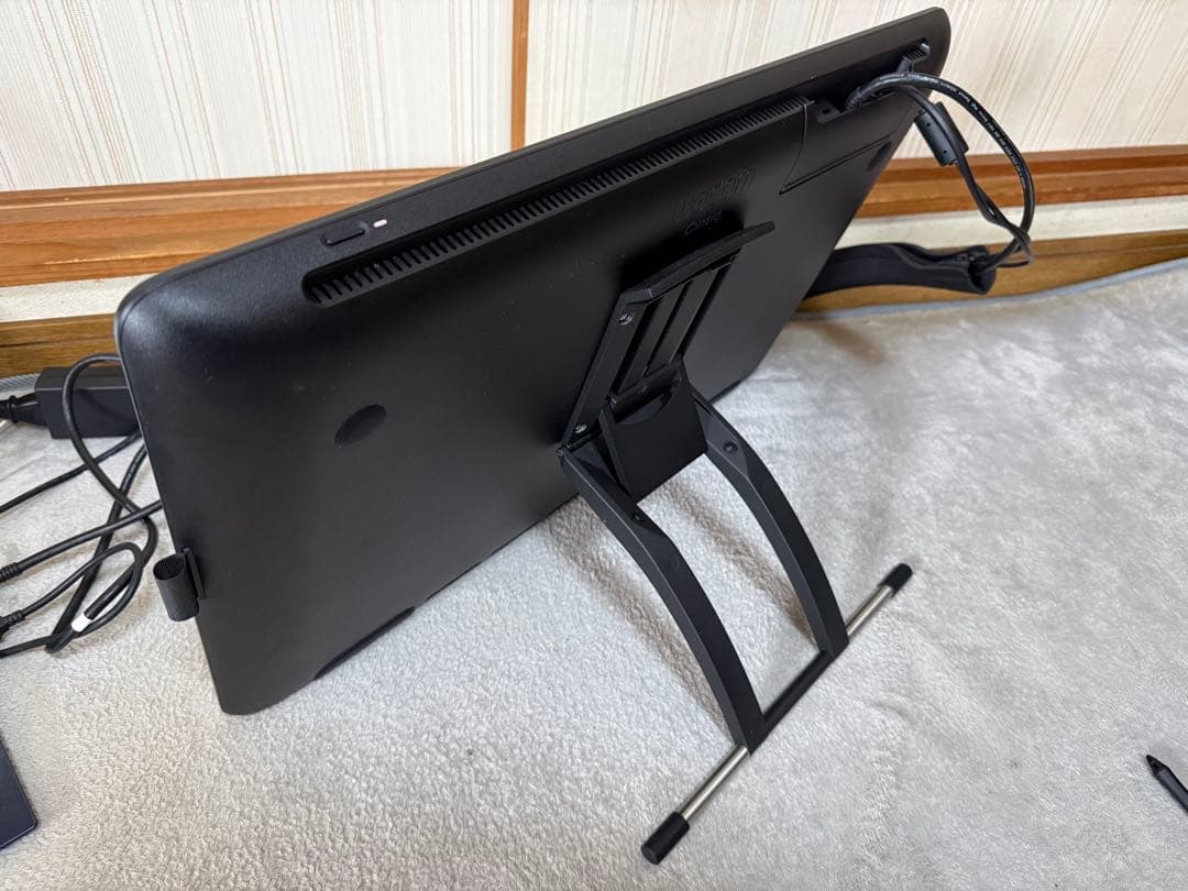 Wacom Cintiq22 本体 2本ペン付き TDK2260K1D