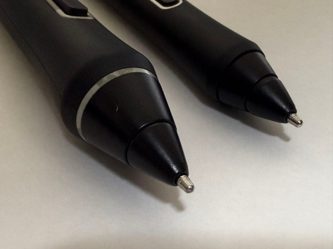 Wacom Cintiq22 本体 2本ペン付き TDK2260K1D