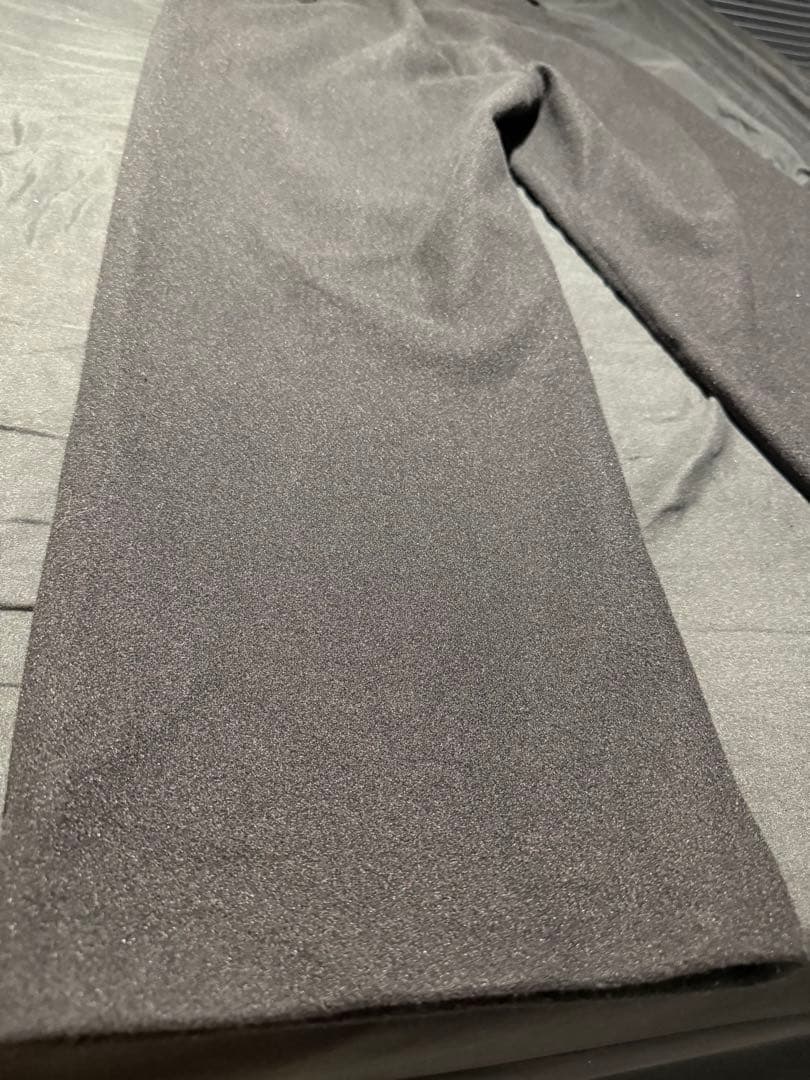 パンツ GADID ANONIEM Salud