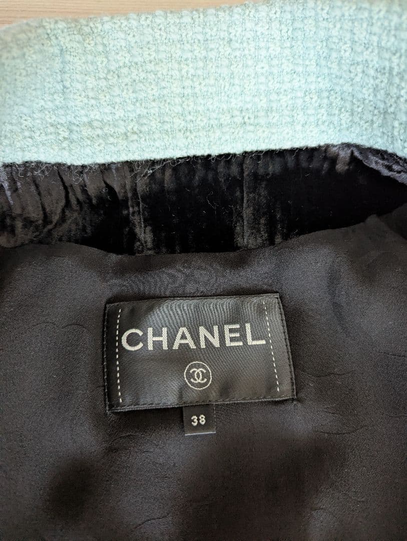 シャネル　22プレaw ジャケット　黒系　38