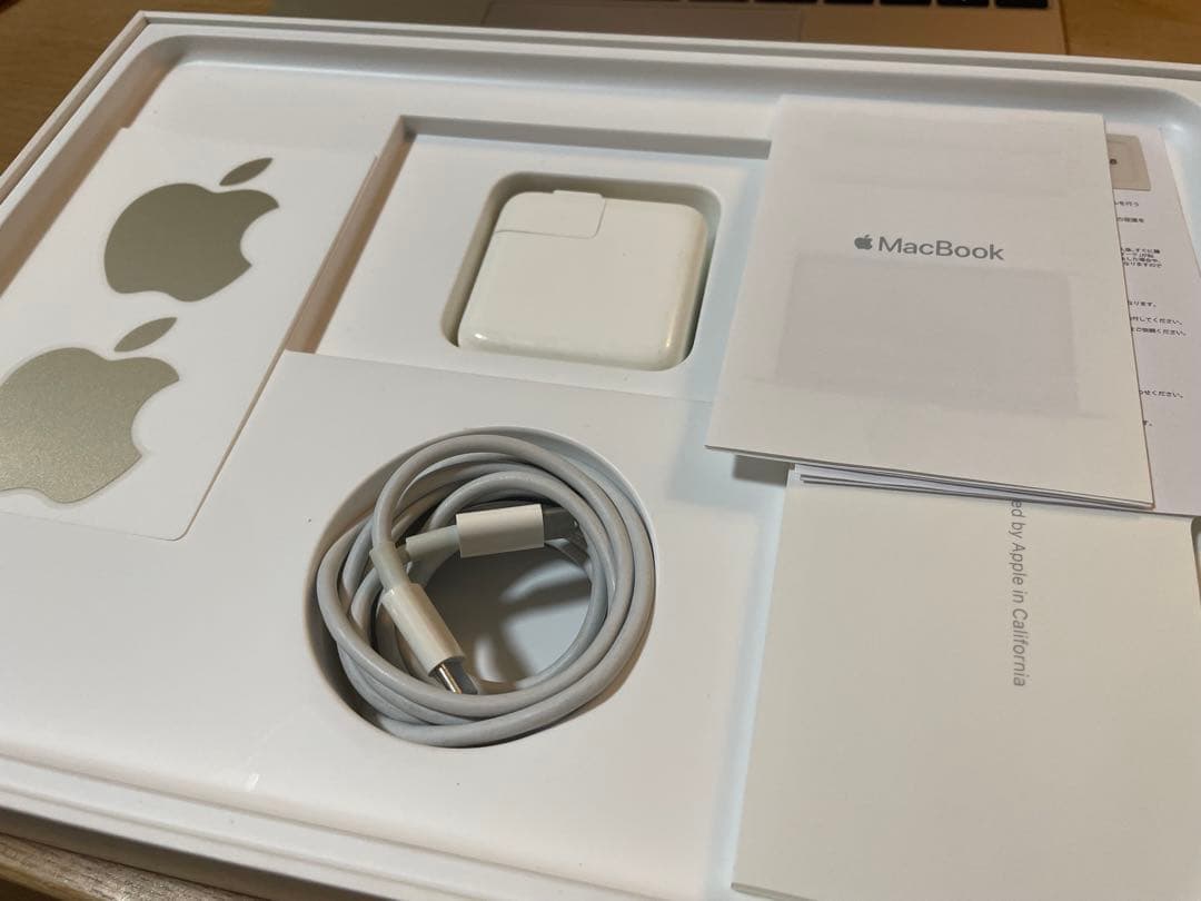 MacBook 12インチ Core m3 8GB ゴールド｜付属品完備