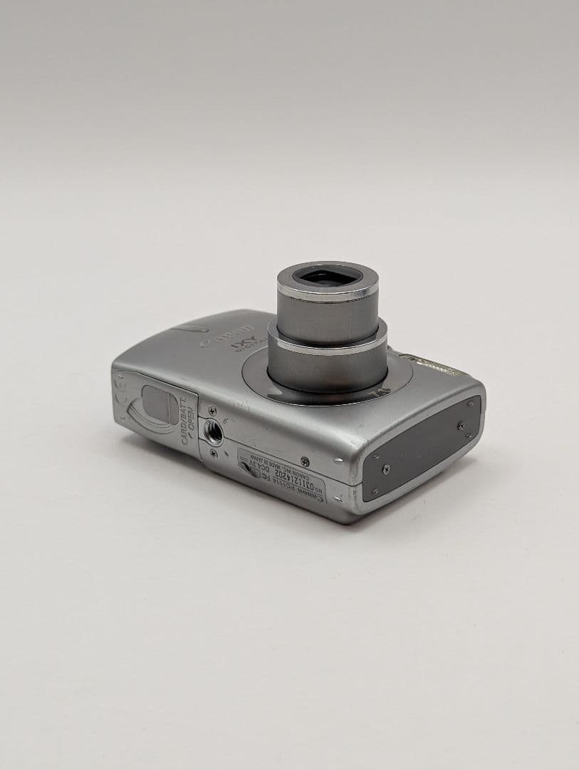 Canon IXY DIGITAL 600 シルバー