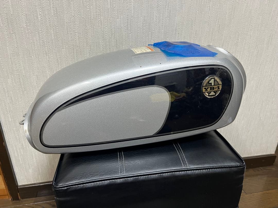 購*)様 YB-1 four UA05J 純正　ガソリンタンク　燃料タンク 絶版