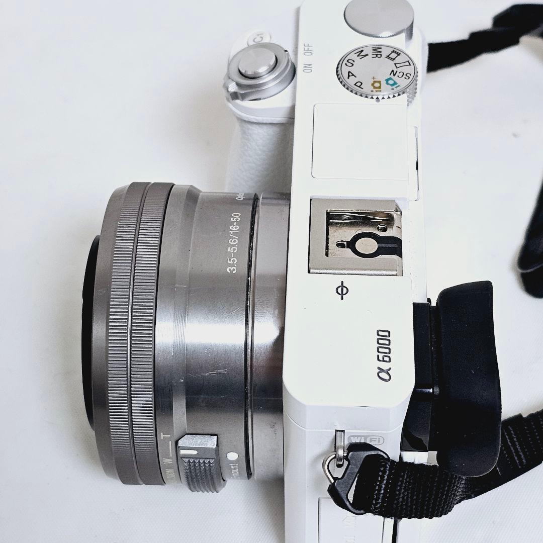 SONY α6000 ミラーレス一眼カメラ パワーズームレンズキッ卜