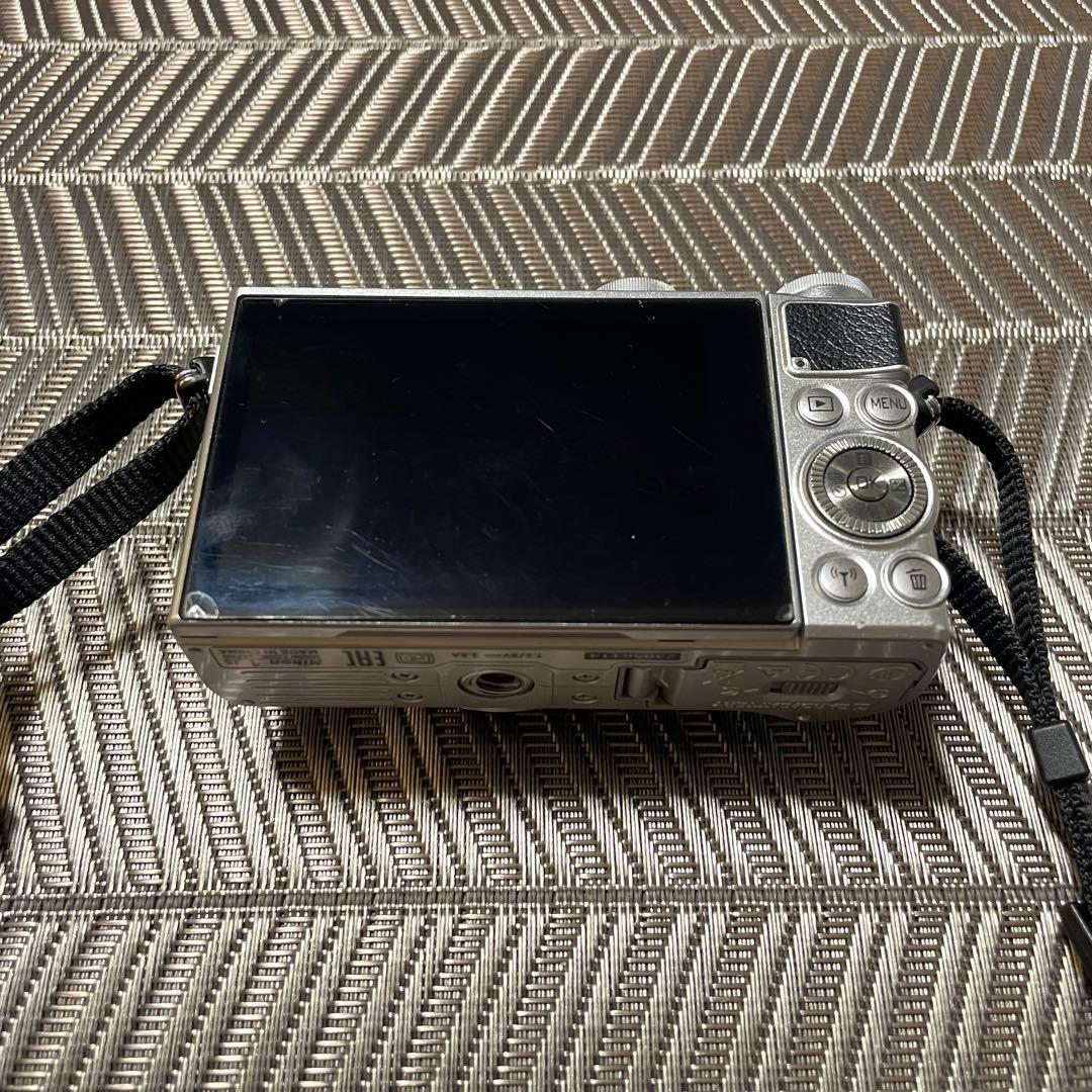 【値下げ中】Nikon 1 J5 ミラーレス一眼ダブルレンズキット