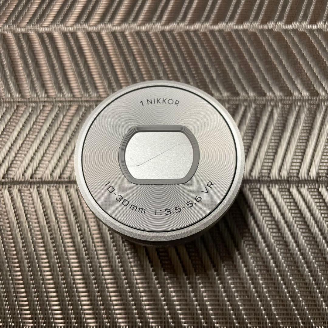 【値下げ中】Nikon 1 J5 ミラーレス一眼ダブルレンズキット