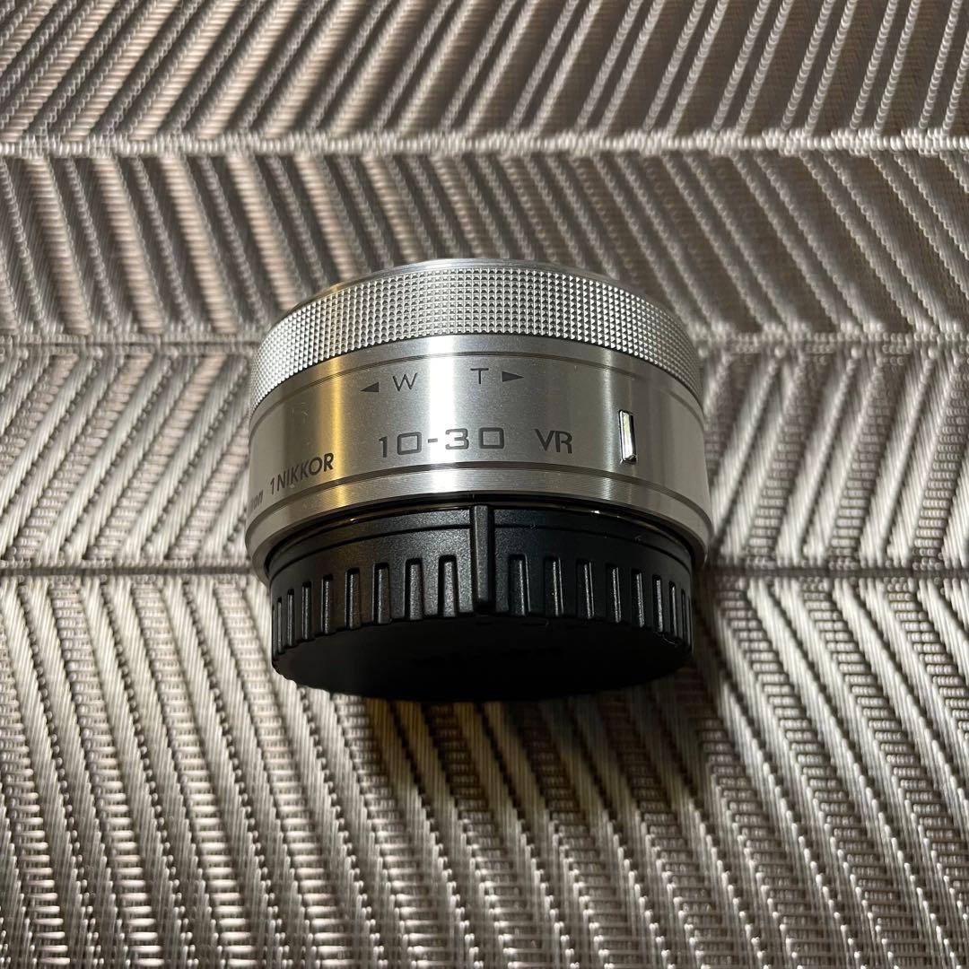 【値下げ中】Nikon 1 J5 ミラーレス一眼ダブルレンズキット