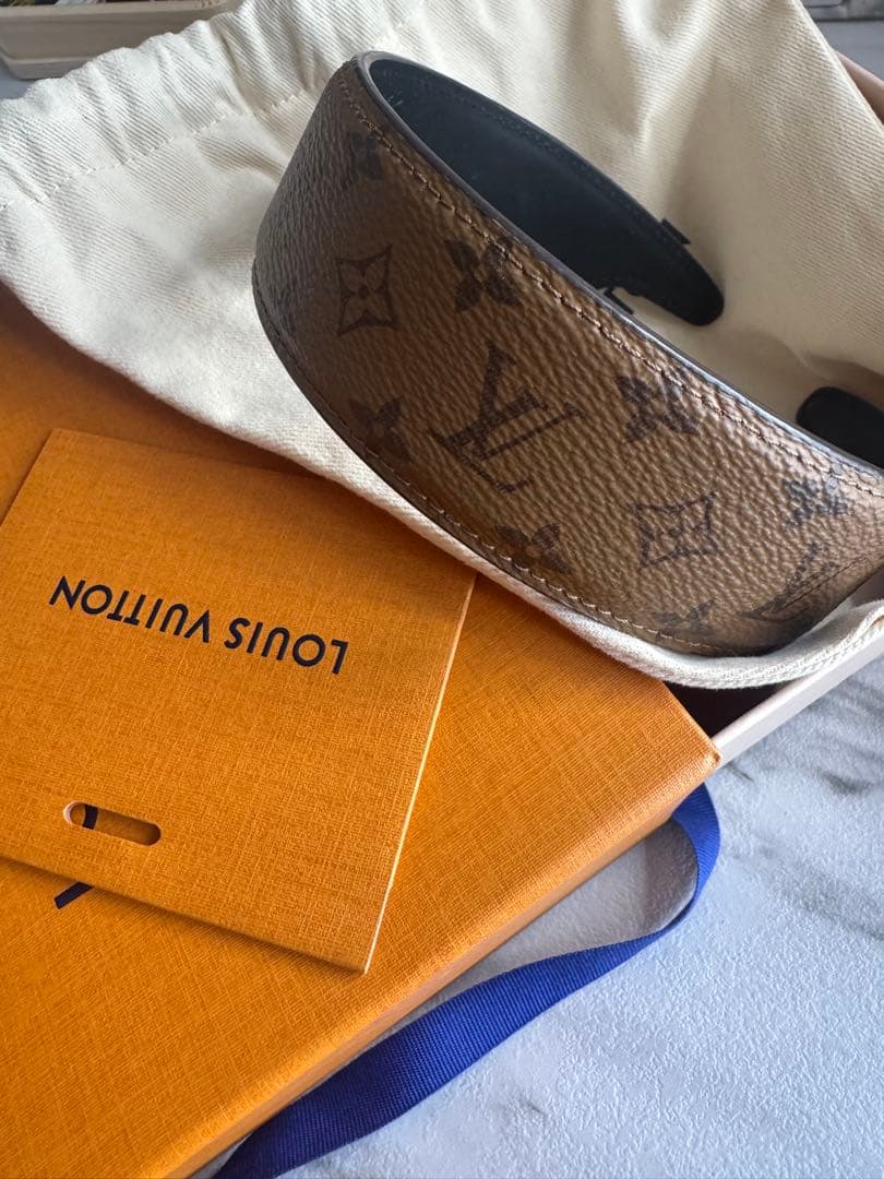 ルイヴィトン Louis Vuitton ヘッドバンドLVアウトライン