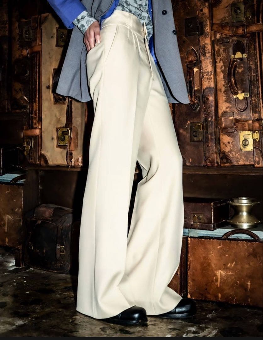 7*4様 SHIKITARI SLACKS 「ベージュ」