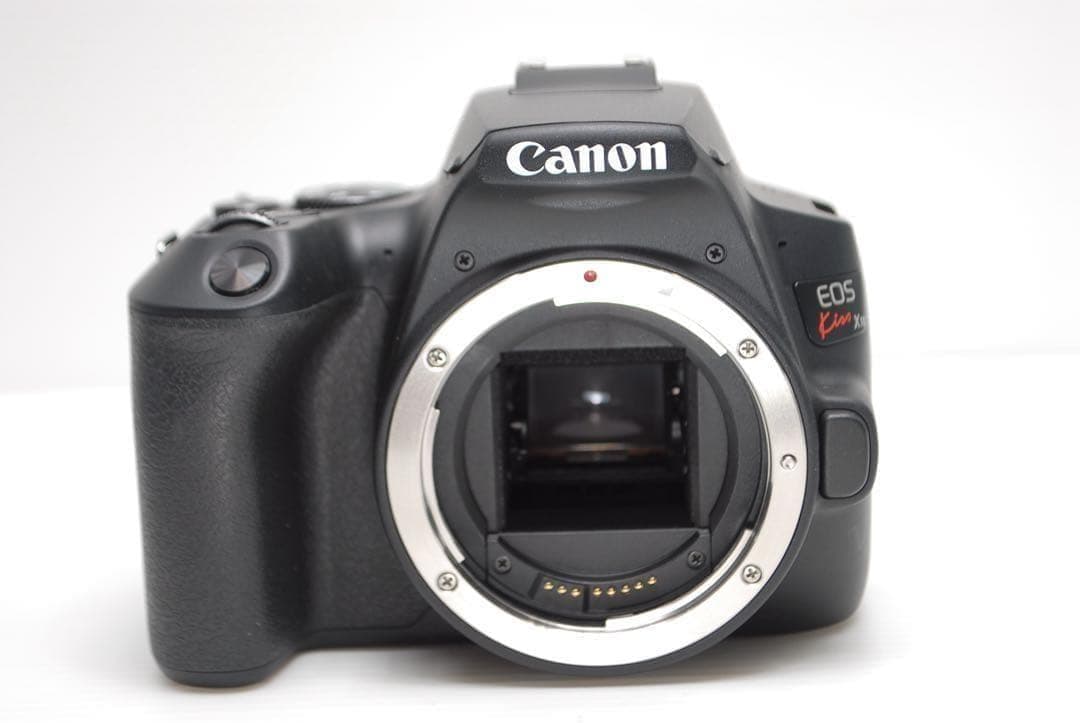 ❤️手ぶれ補正付き❤️Canon kiss X10 トリプルレンズセット 美品